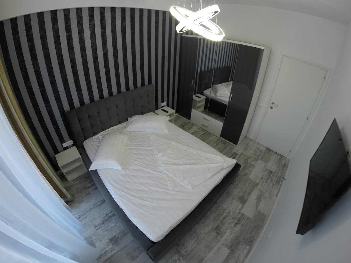 911 Cazare Mamaia Apartments 2