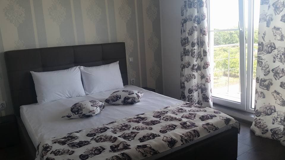 Anacris Guesthouse 2