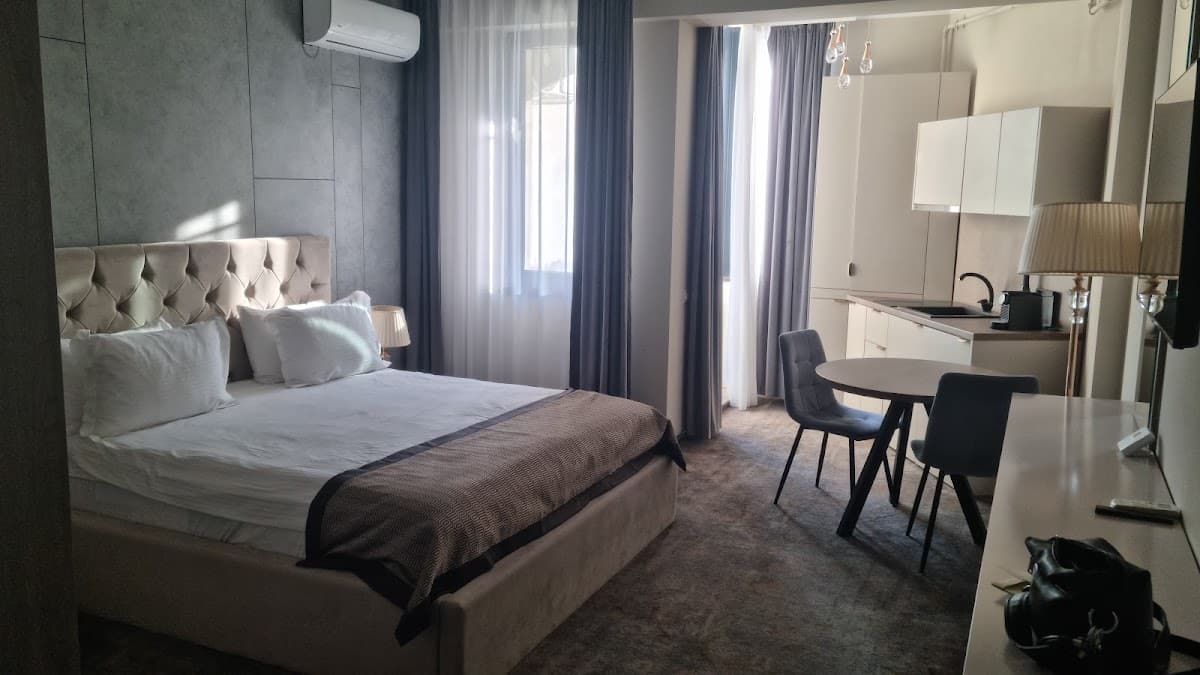 Aura Building Resort I 2