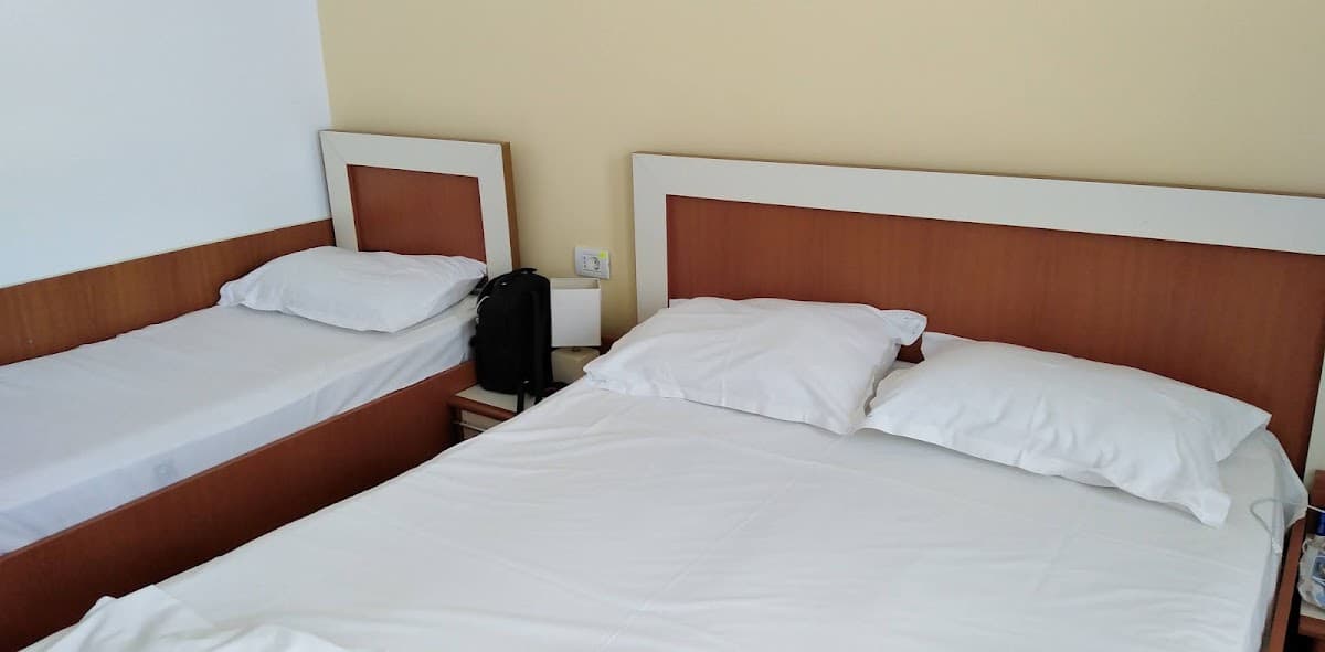 Hotel Cometa 3 stele 2