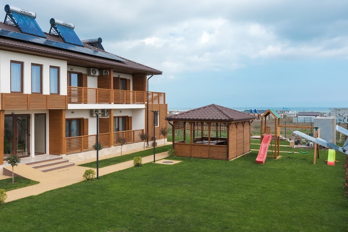 PENSIUNEA EVIA CORBU