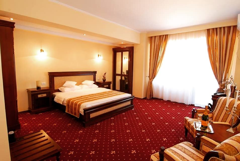 Richmond Hotel Mamaia 2