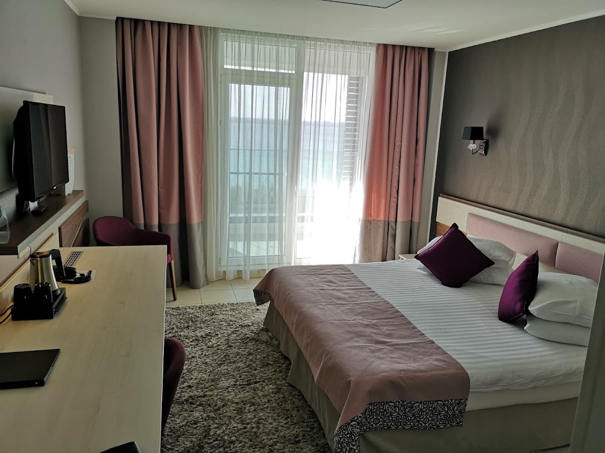 Splendid & New Splendid Hotel (Adults only 16+) 2