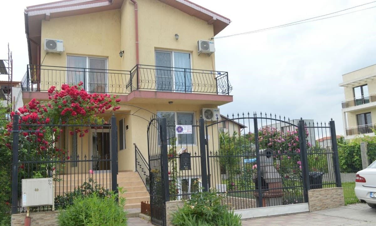 Summer Rain Mamaia Nord