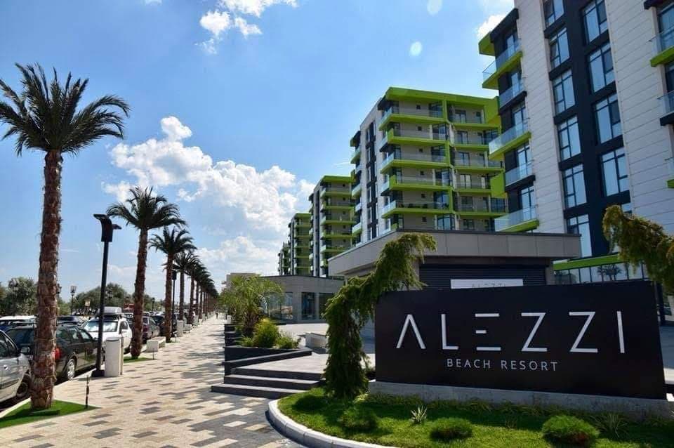 Sunrise By The Sea Mamaia 2