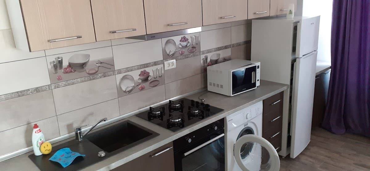 Sunshine Apartments 3