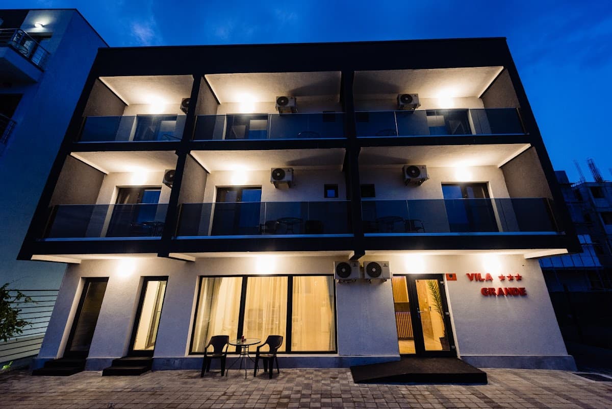 Vila Grande Mamaia Nord