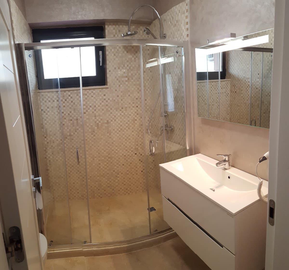 VILA SOPHIA 3 MAMAIA 3