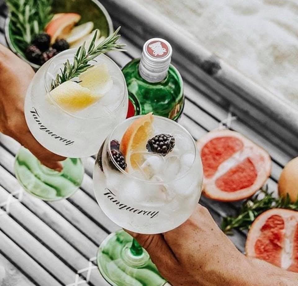 Blue Acqua Restaurant - Mamaia Lac 2