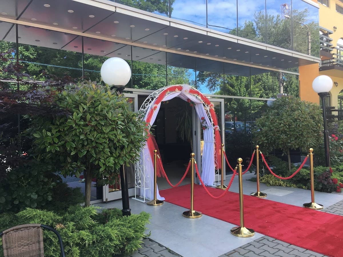 Evenimente Hotel Vera- Nunti,botezuri petreceri private 3