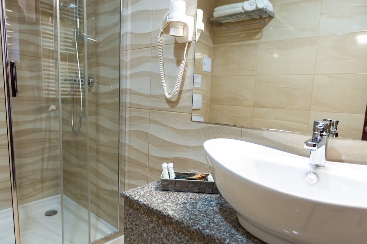 Hotel Bueno • Mamaia 3