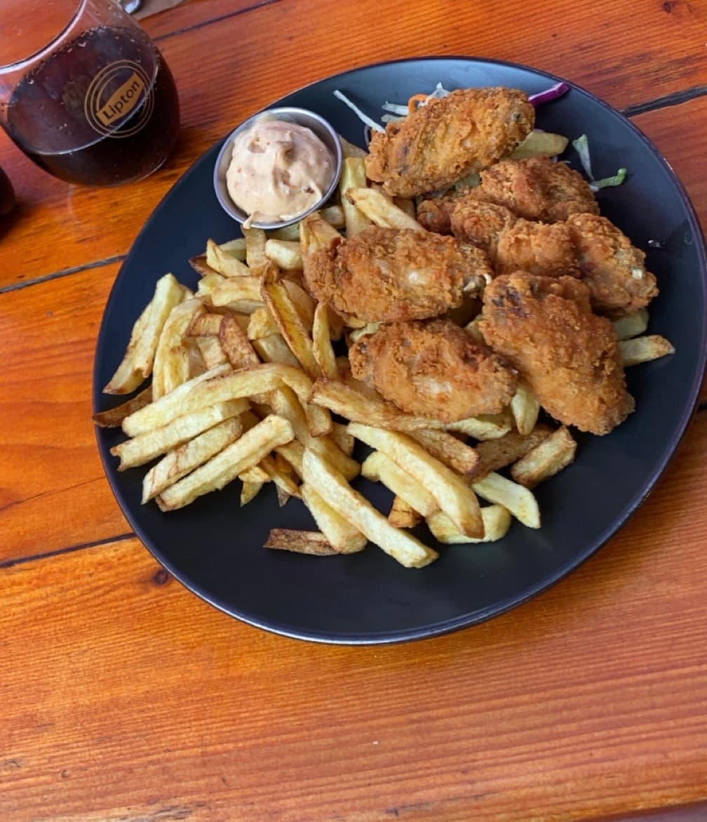 Poienita restaurant cu specific rustic 2