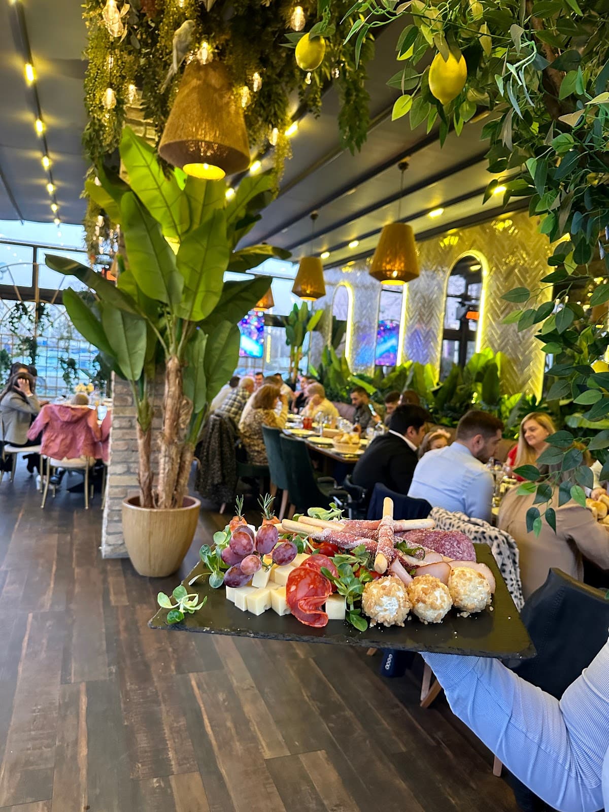 Restaurant Colonadelor 3