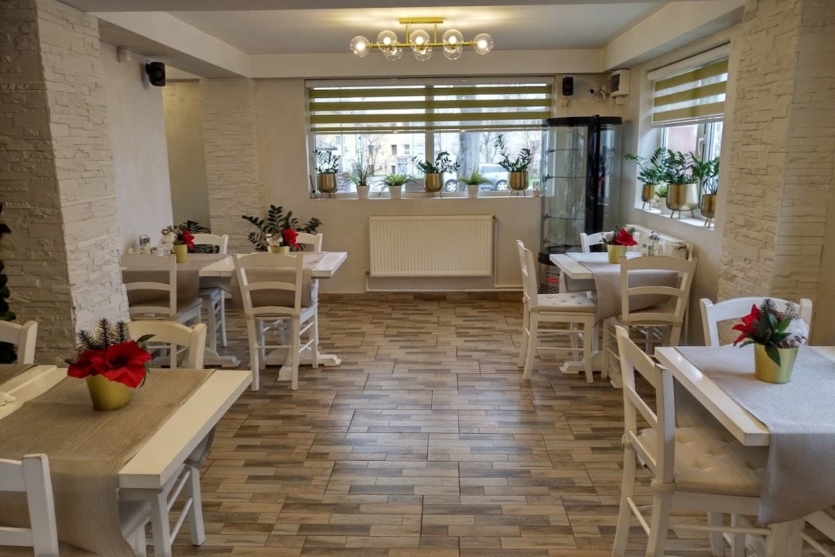 Restaurant "La Mihnea"