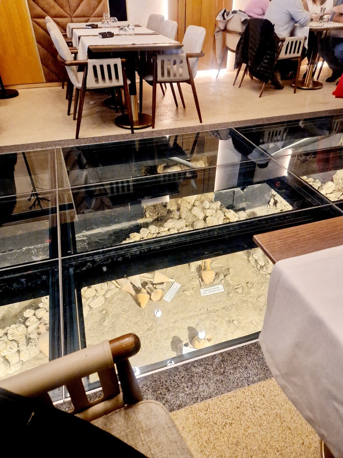 Restaurant Lupa by Bueno 3