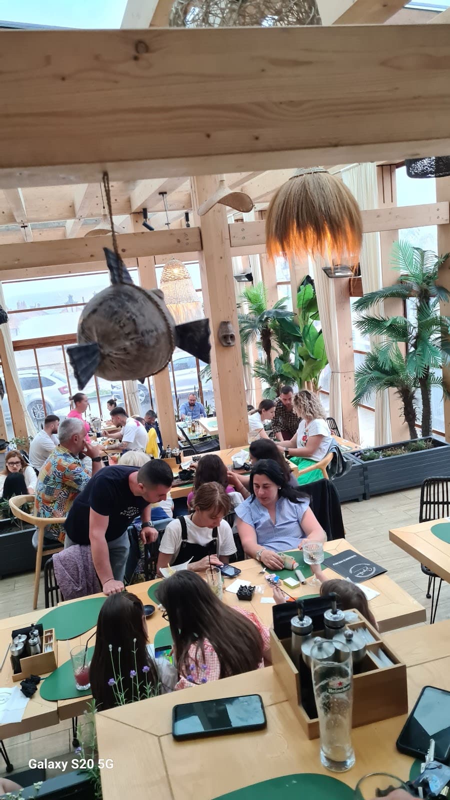 Signature RESTAURANT 3