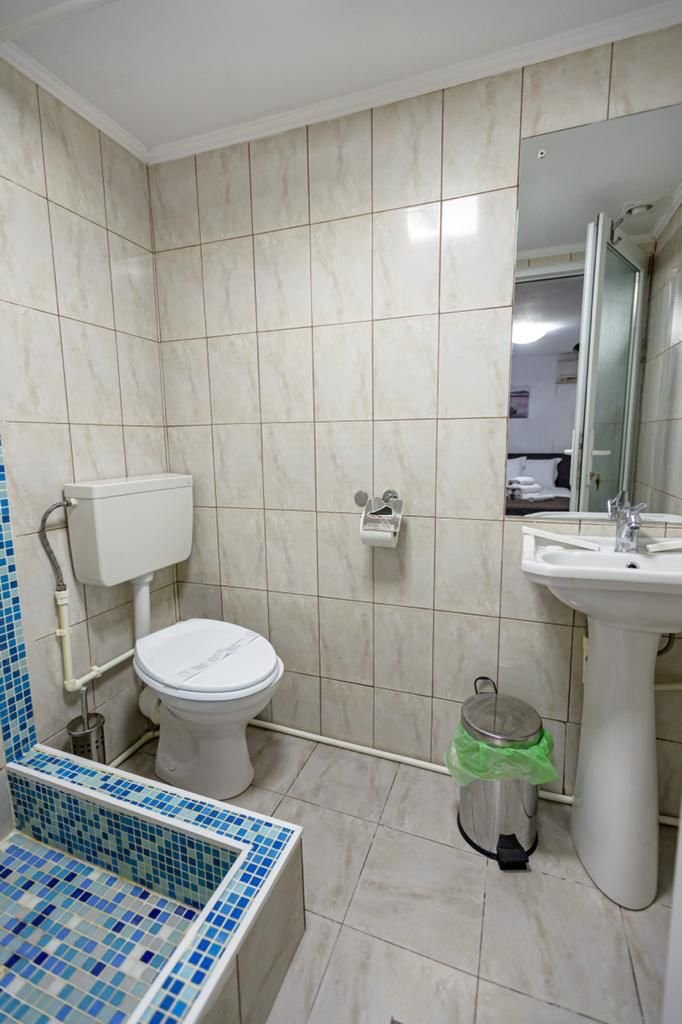 Casa de Inchiriat 2