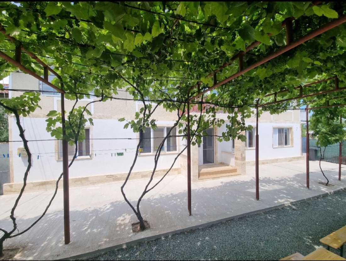 CASA LAUR 2 MAI
