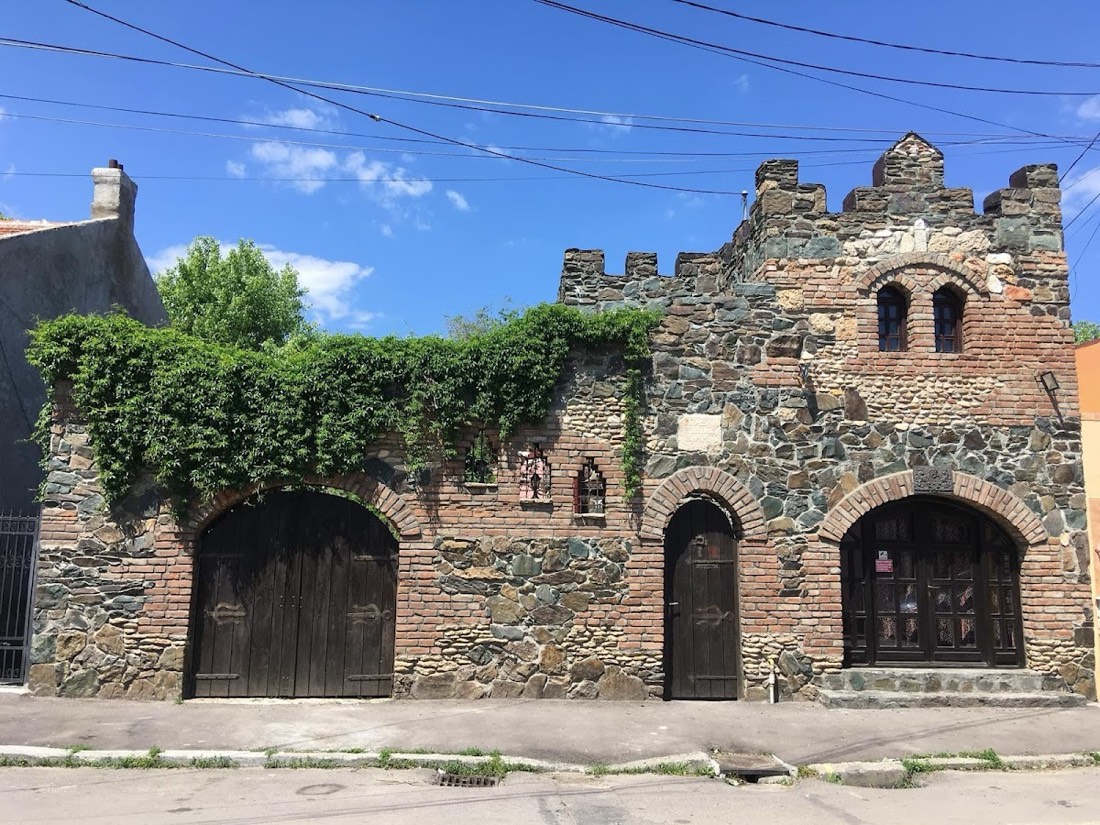 Castello A Mare