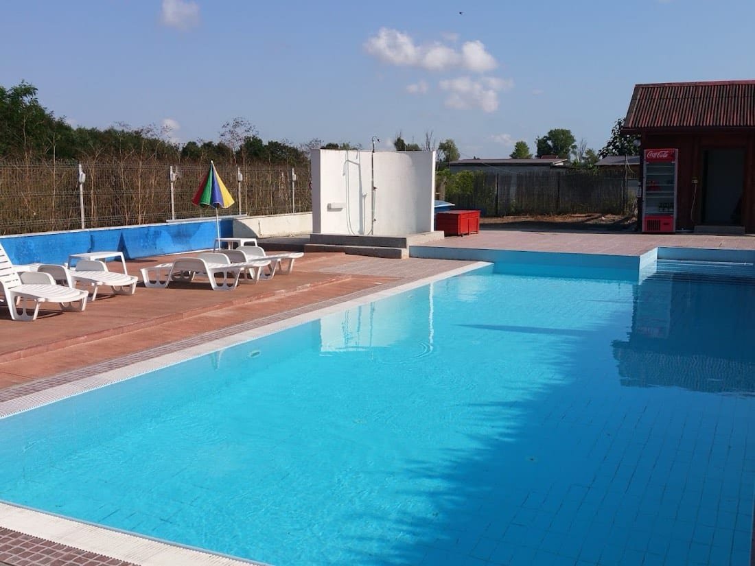 Horlaci Marian PF Pensiunea Oasis 2