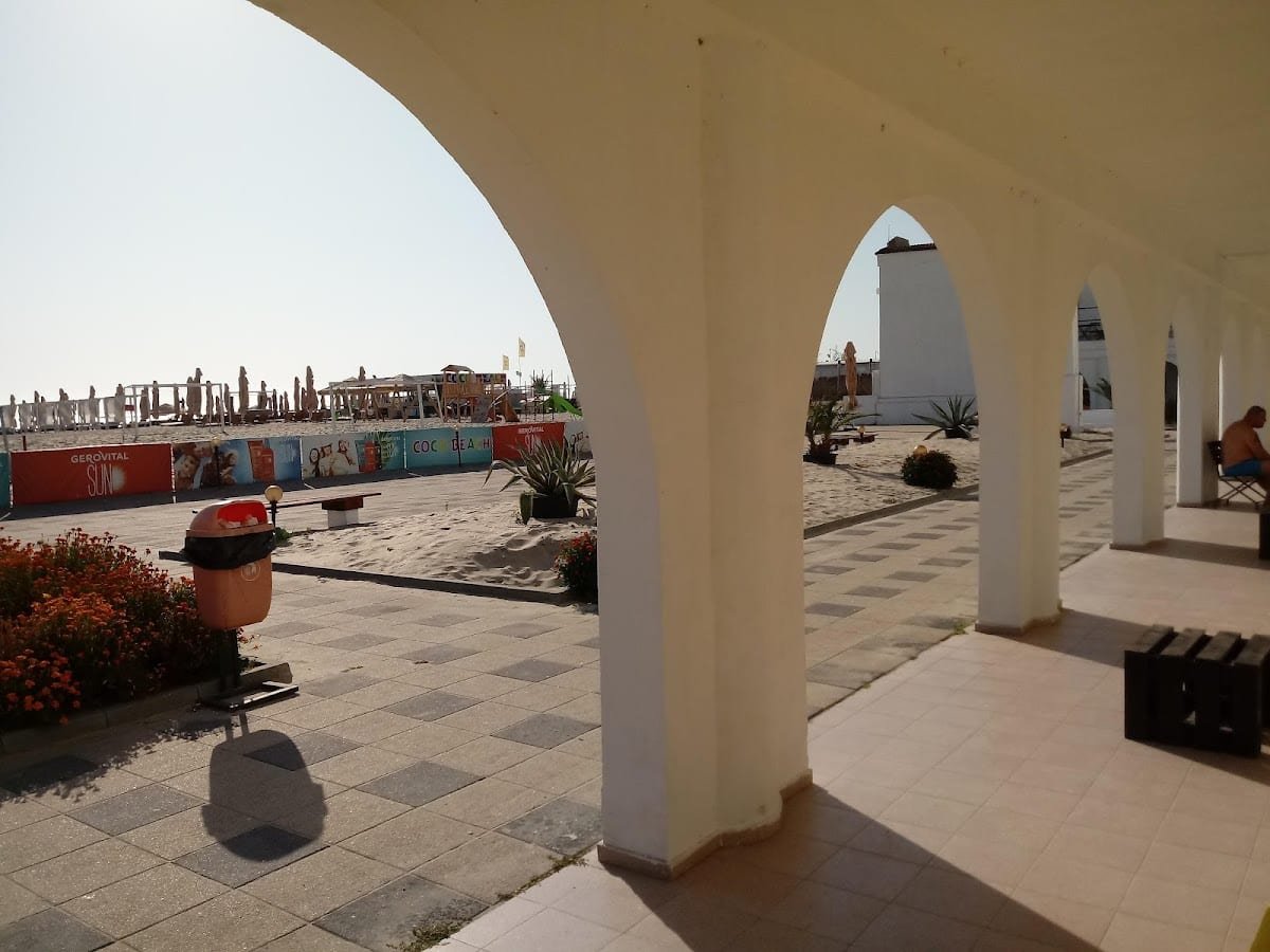 Hostel Cazino Sud 3