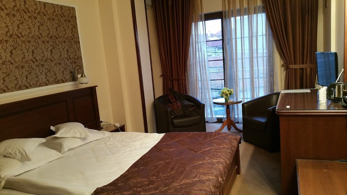 Hotel Ana 2