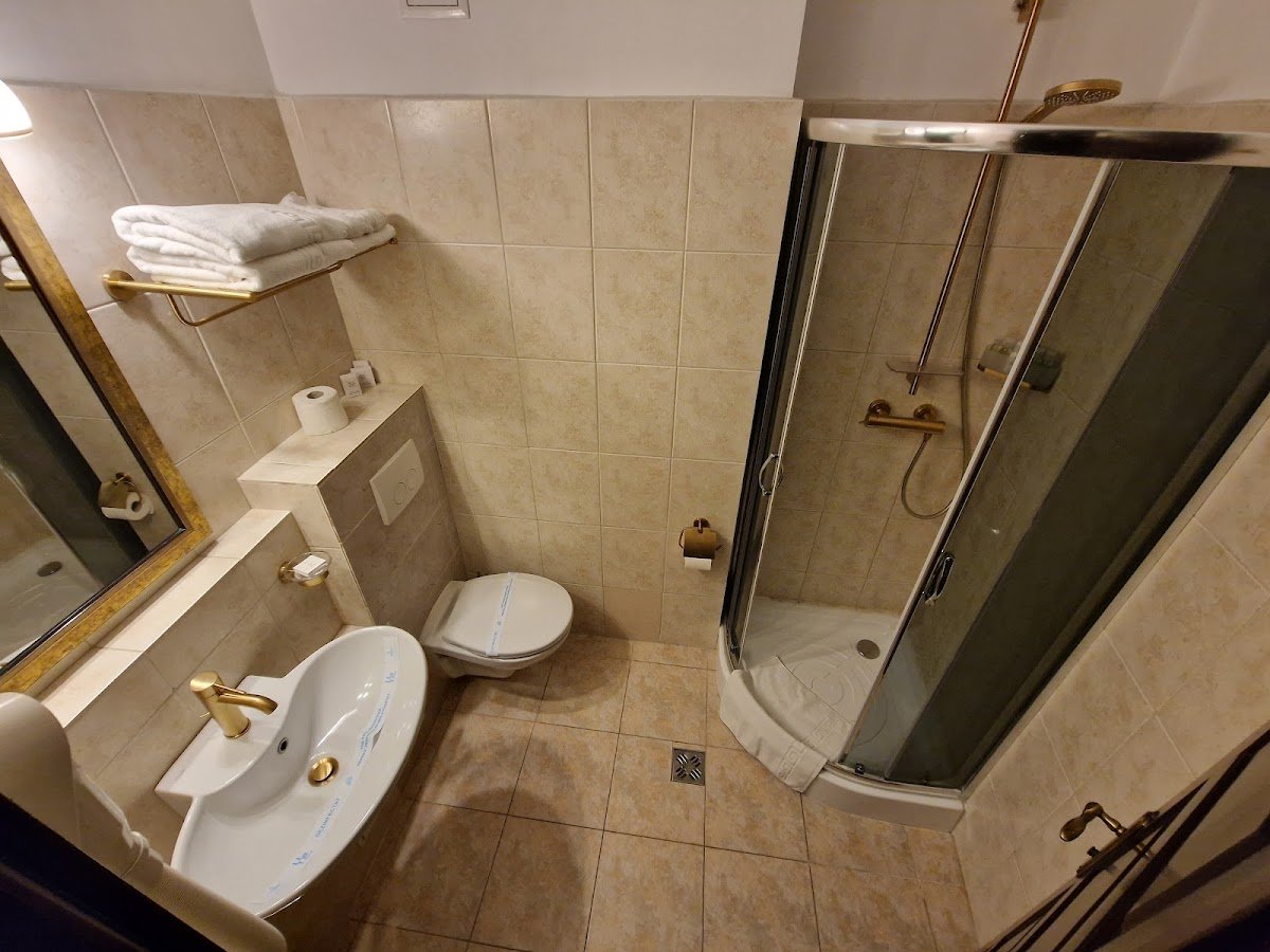 Hotel Carol 3