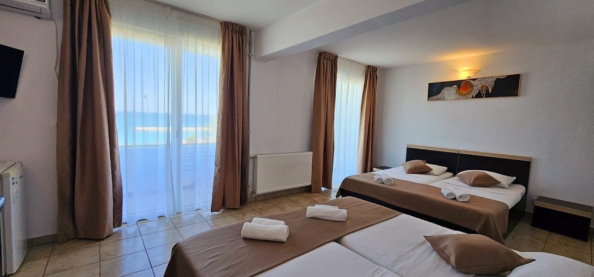Hotel Cosmos 2