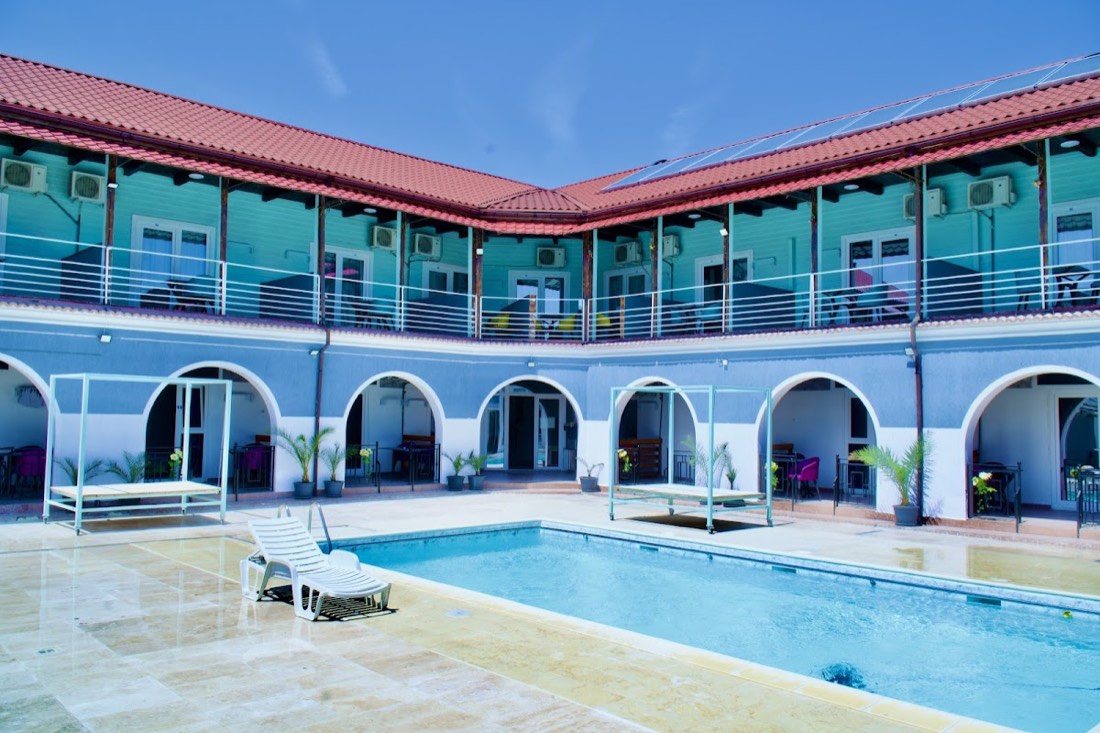 HOTEL Km 0