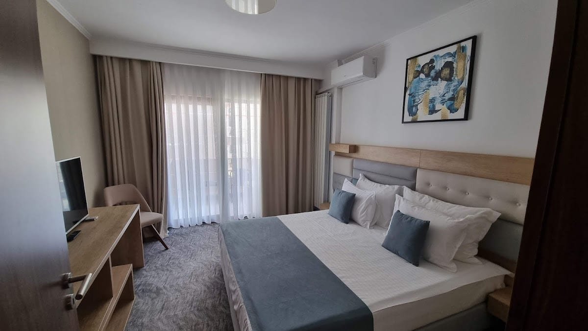 Hotel Manor 2