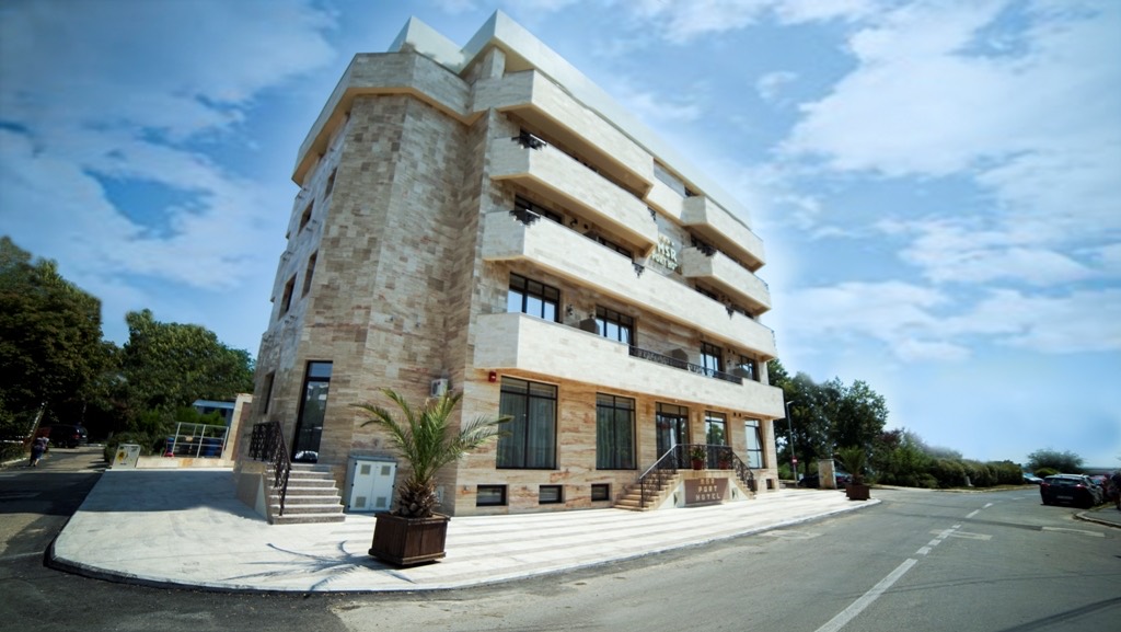 MSR Port Hotel
