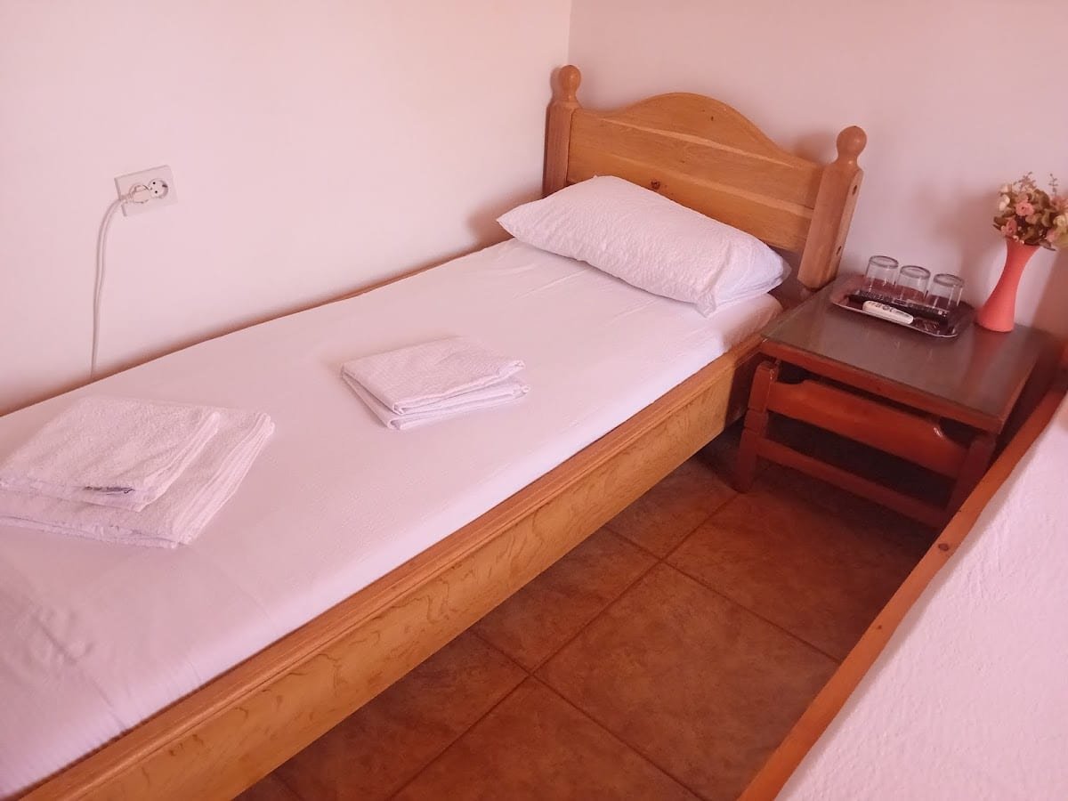 Vila Greaca 10 2