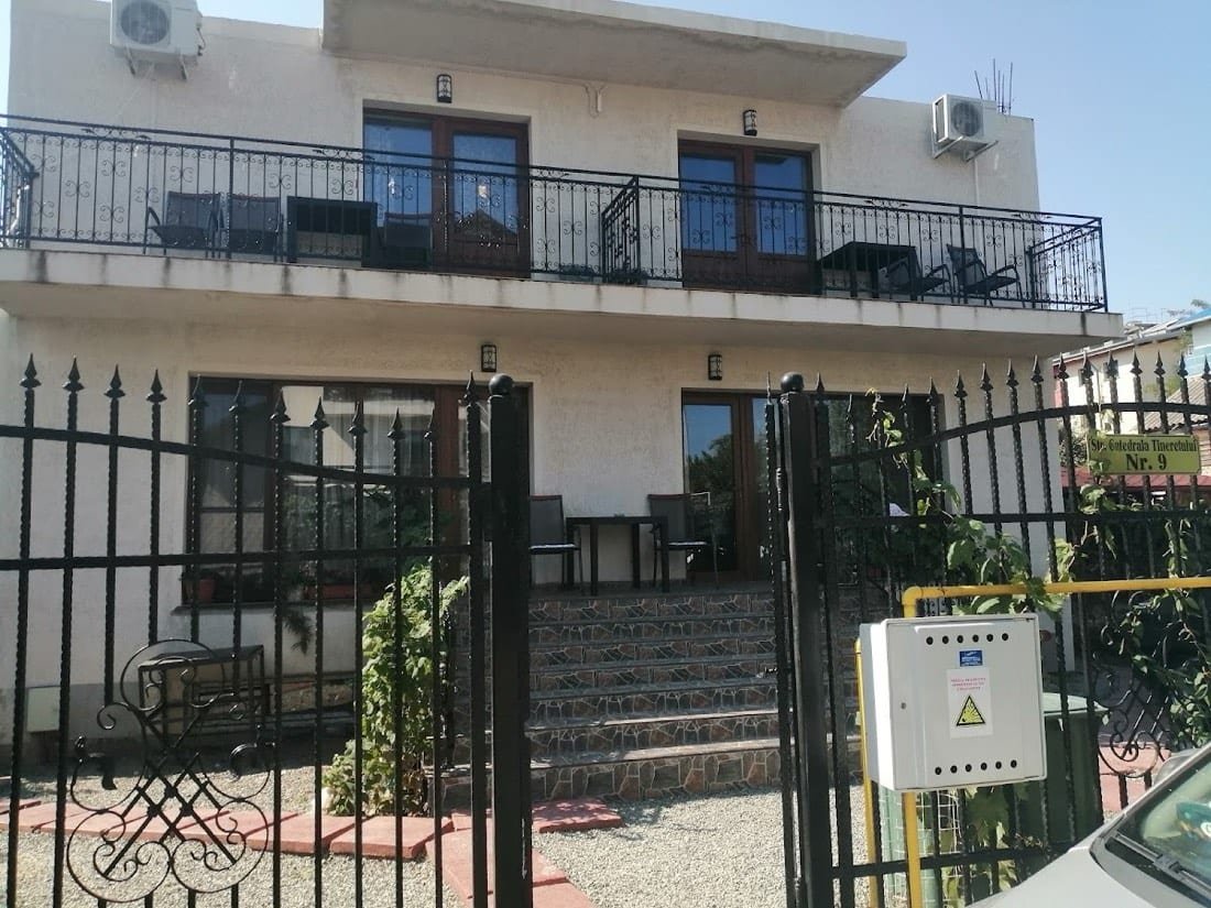 Vila Sarofin 2