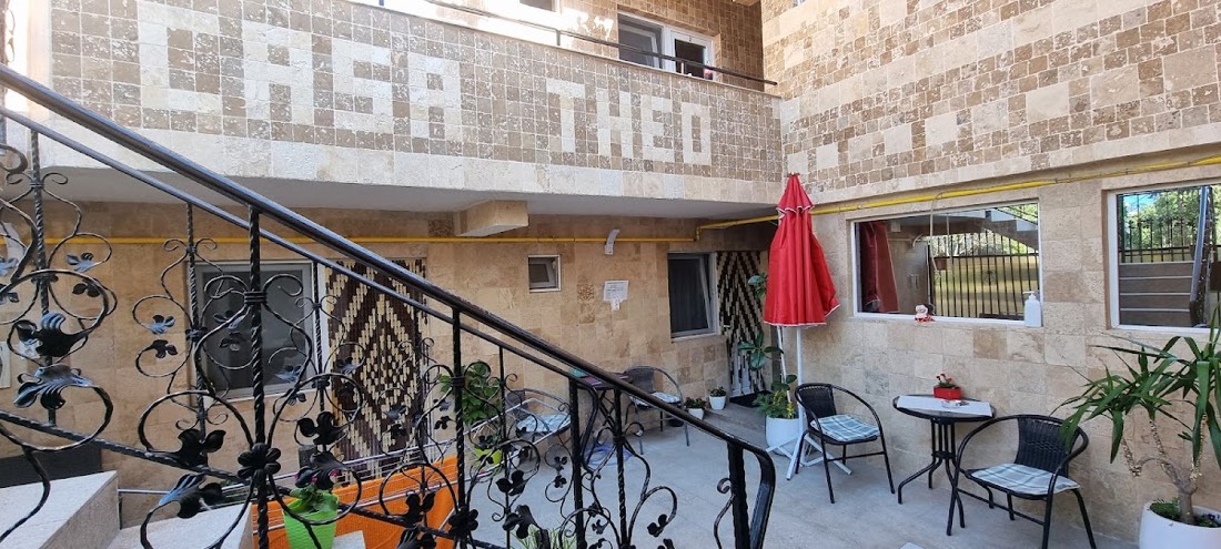 VILA THEO MANGALIA