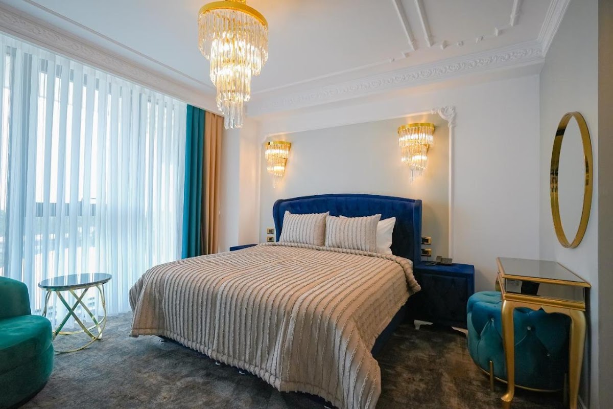 W Regal Boutique Hotel & Spa