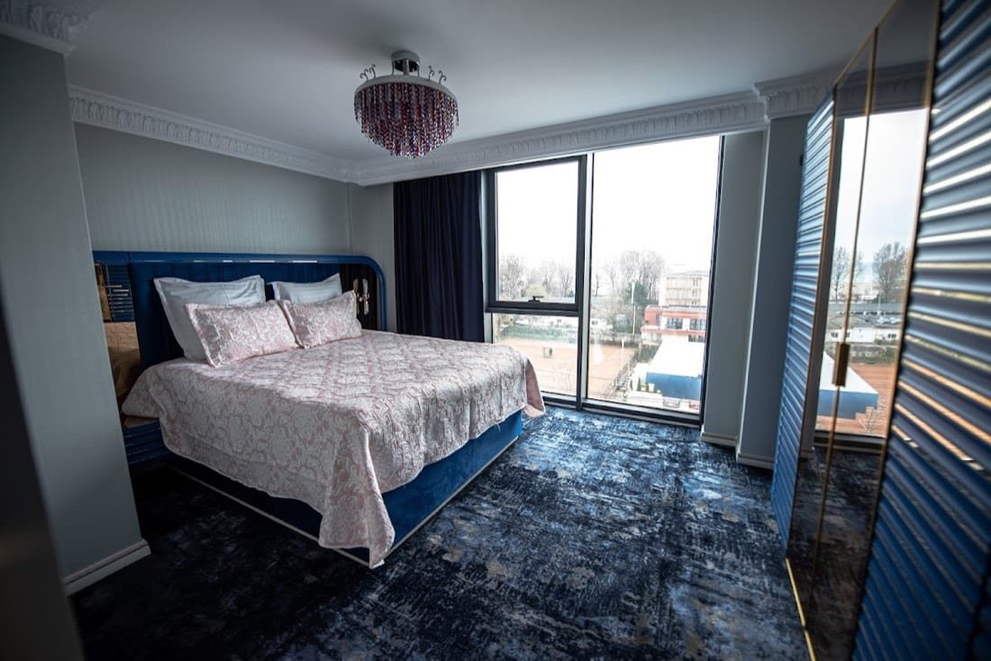 W Regal Boutique Hotel & Spa 2