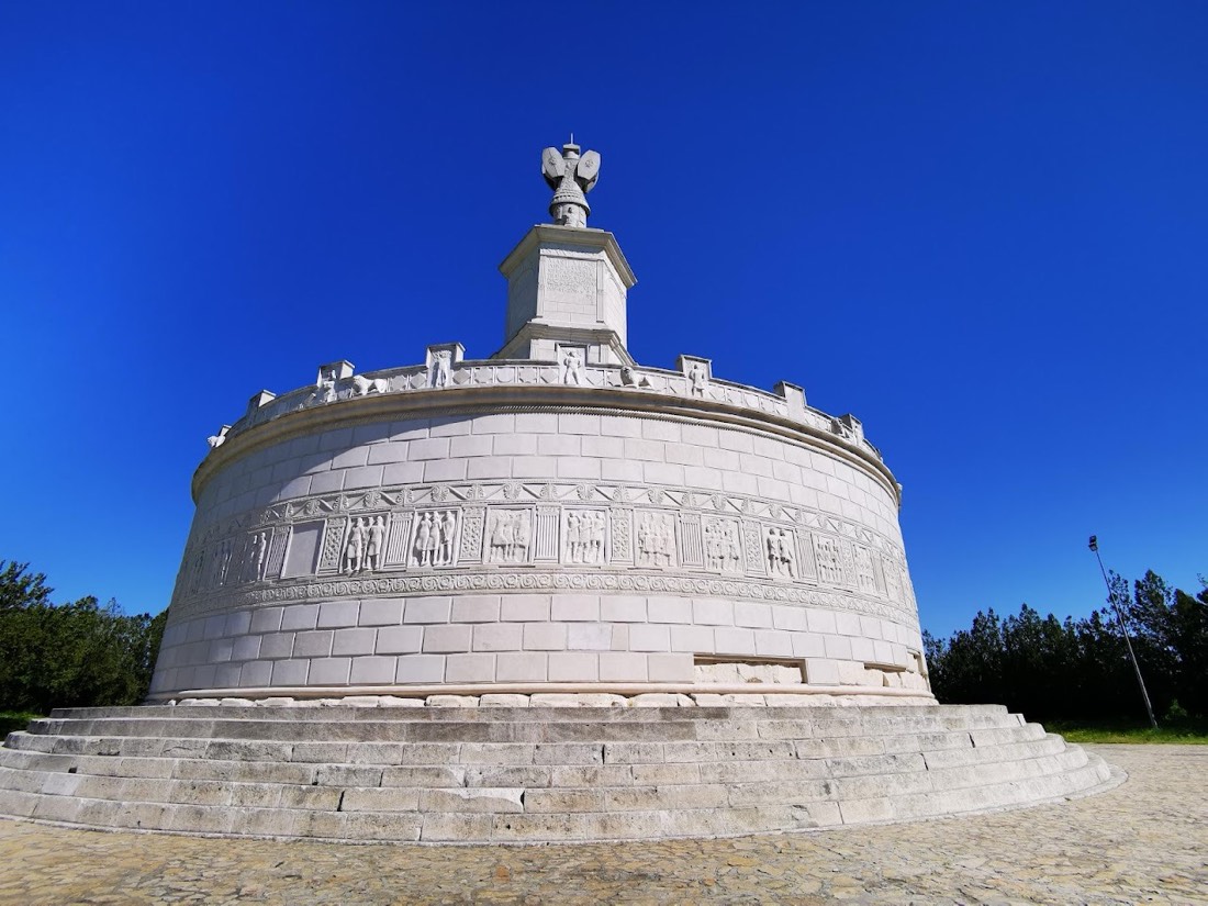 Monumentul Tropaeum Traiani 2