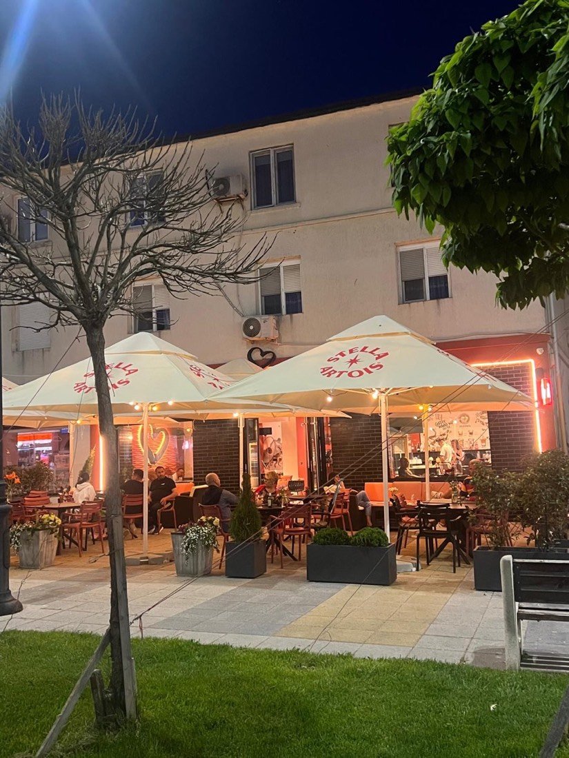Bistro Sienna 3
