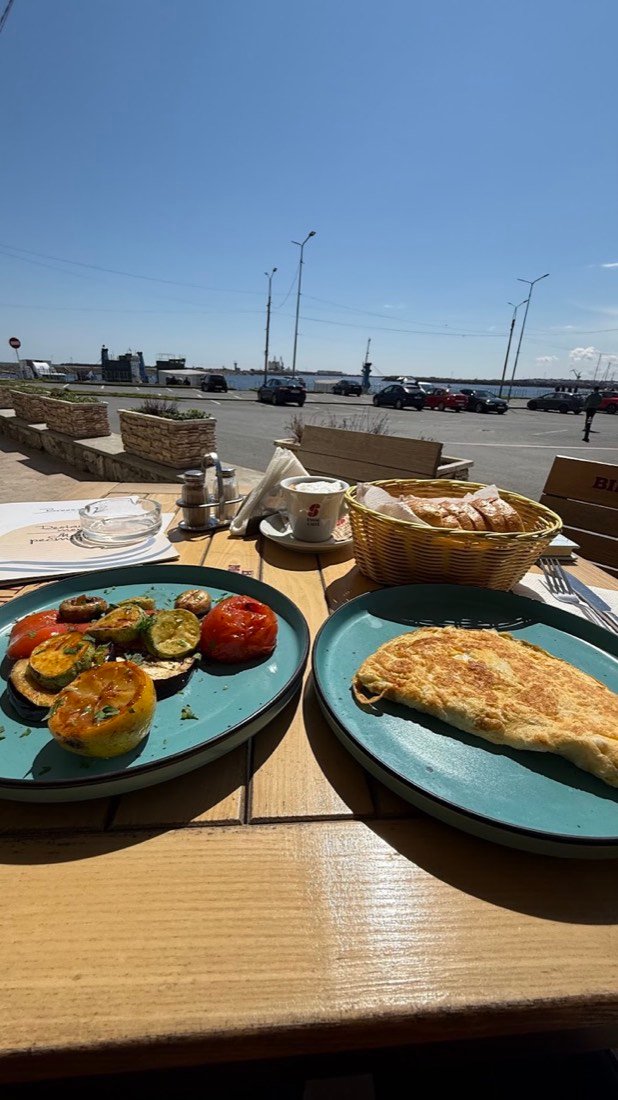 Breeze Restaurant&Garden 3