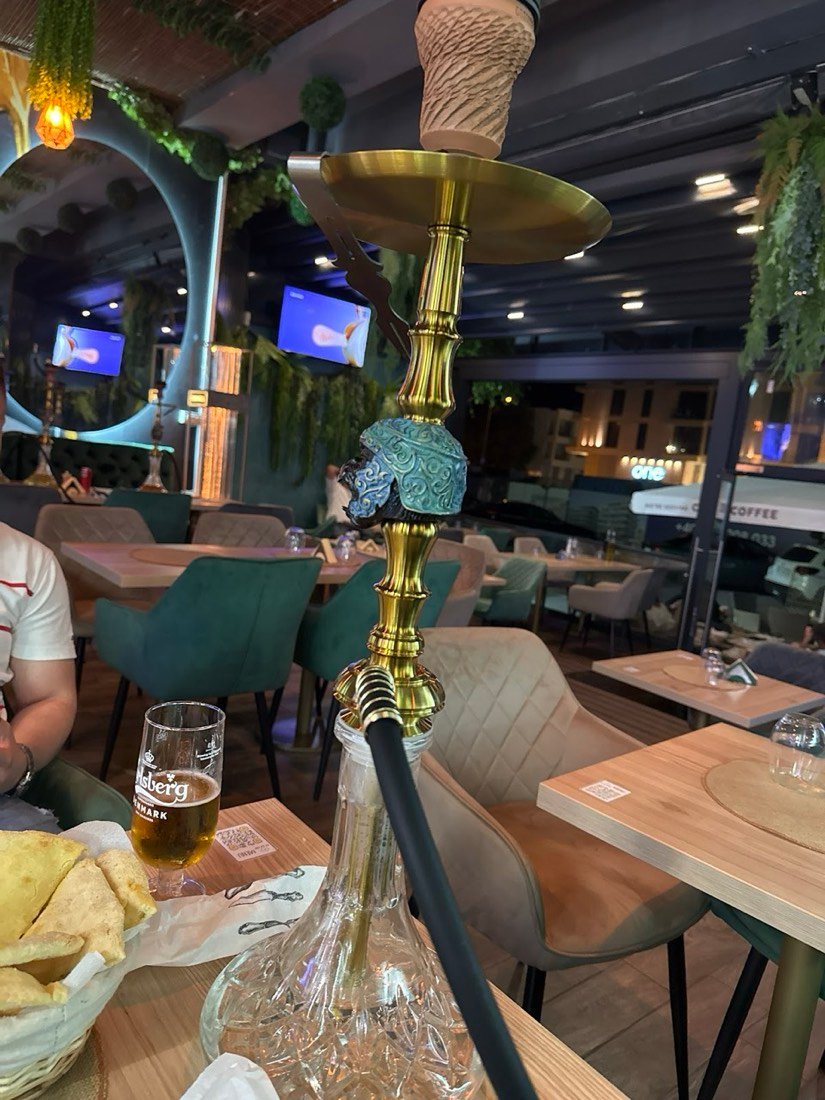 Ce La Vie Lounge 2