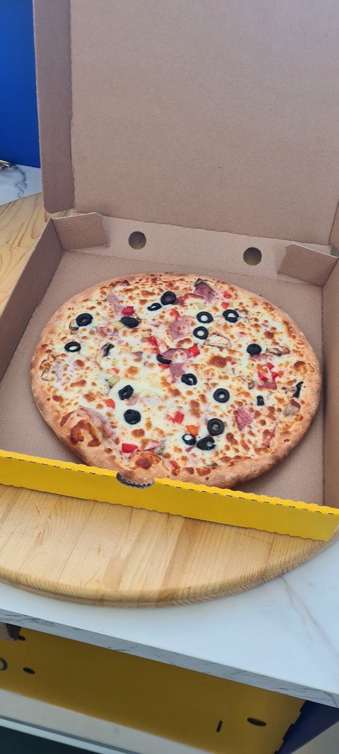 M&D SLICE OF MAGIC PIZZA S.R.L. 2