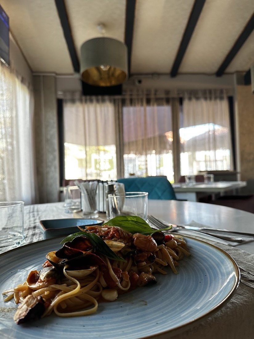 Musset by the sea