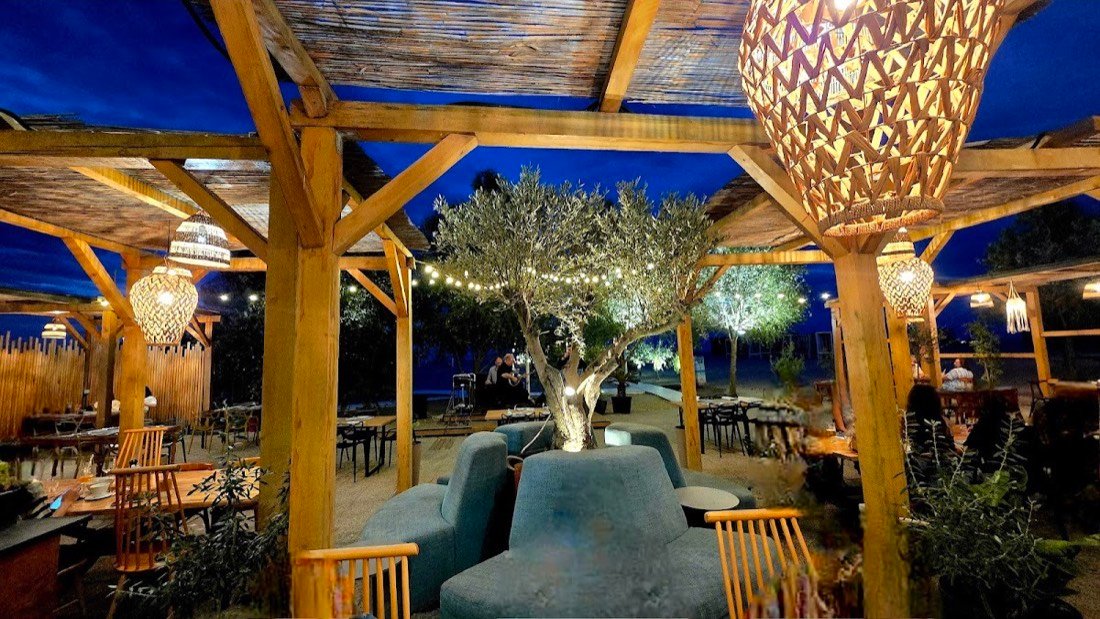 Souvlaki Bar Mamaia Cazino 3