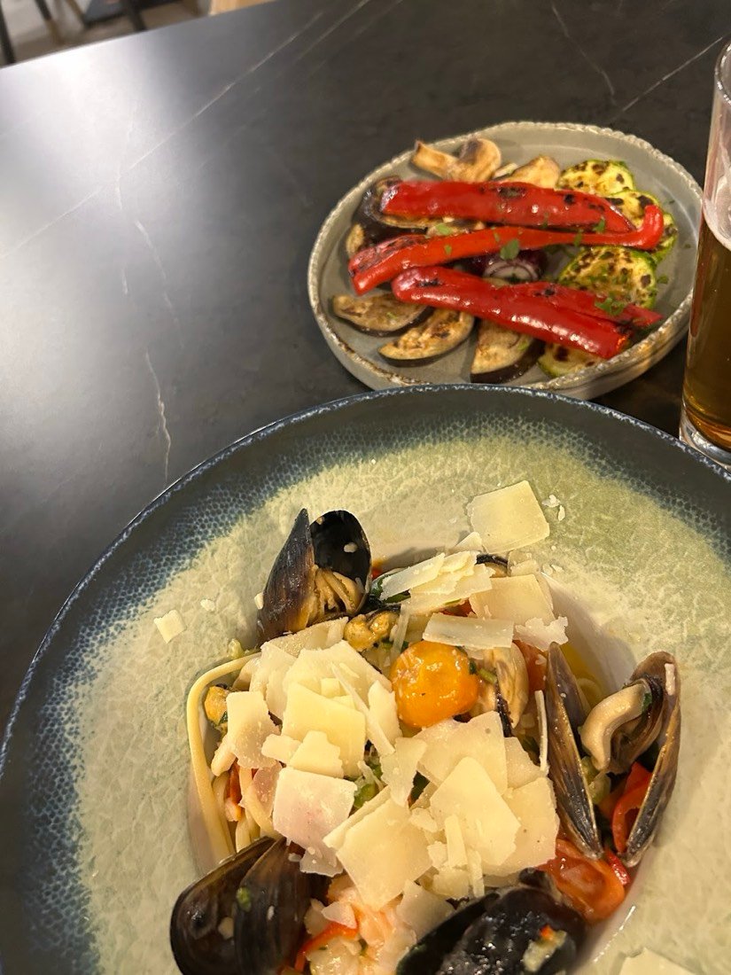 SUNSET RESTAURANT 3