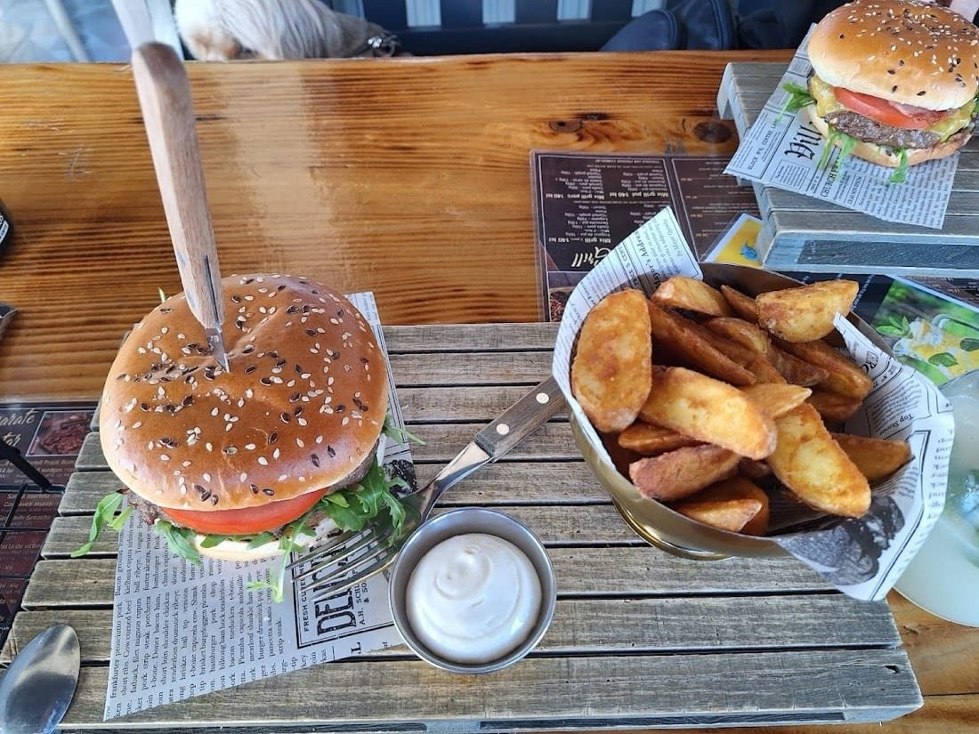 Trușcă Grill 3