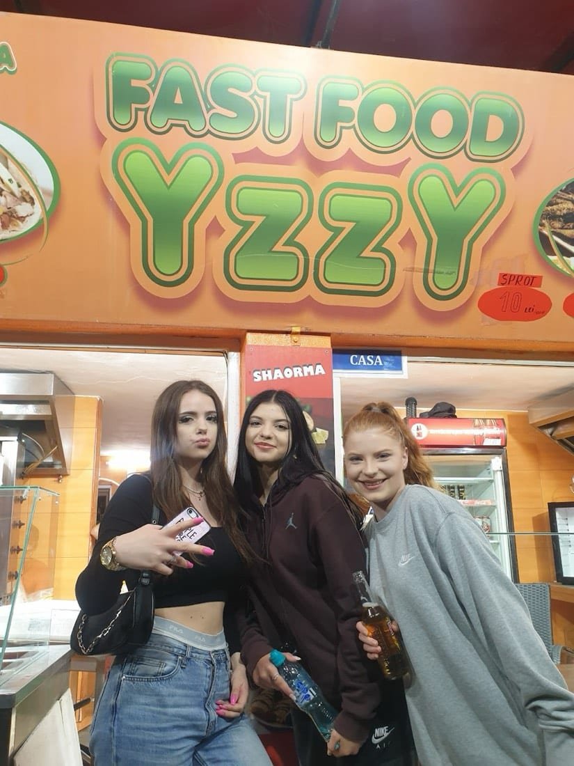 YZZY KAMARAD 3