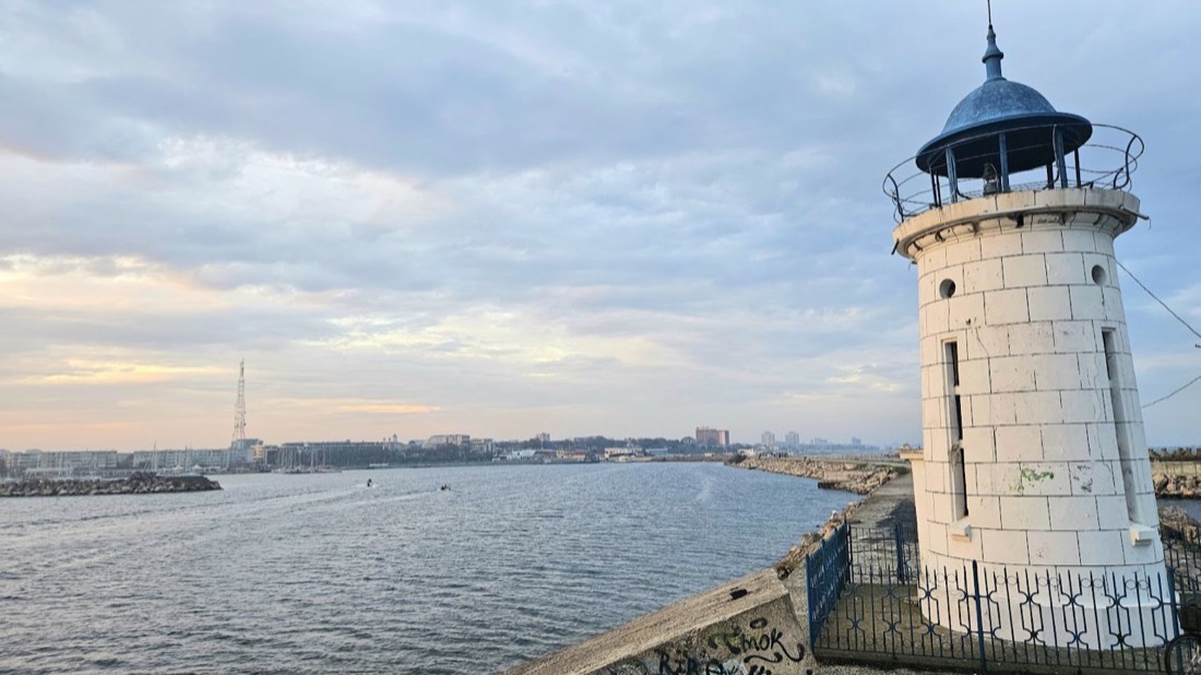 Mangalia — stațiune balneară, port antic, plaje liniștite